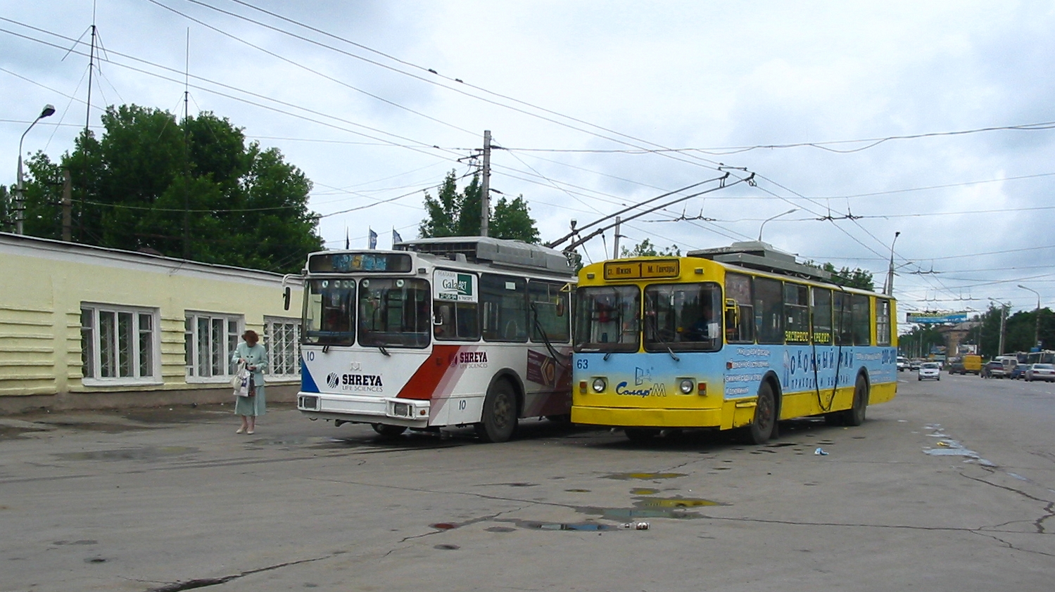 Троллейбус 63 ВМЗ-170 построен в 2001, списан в 2015