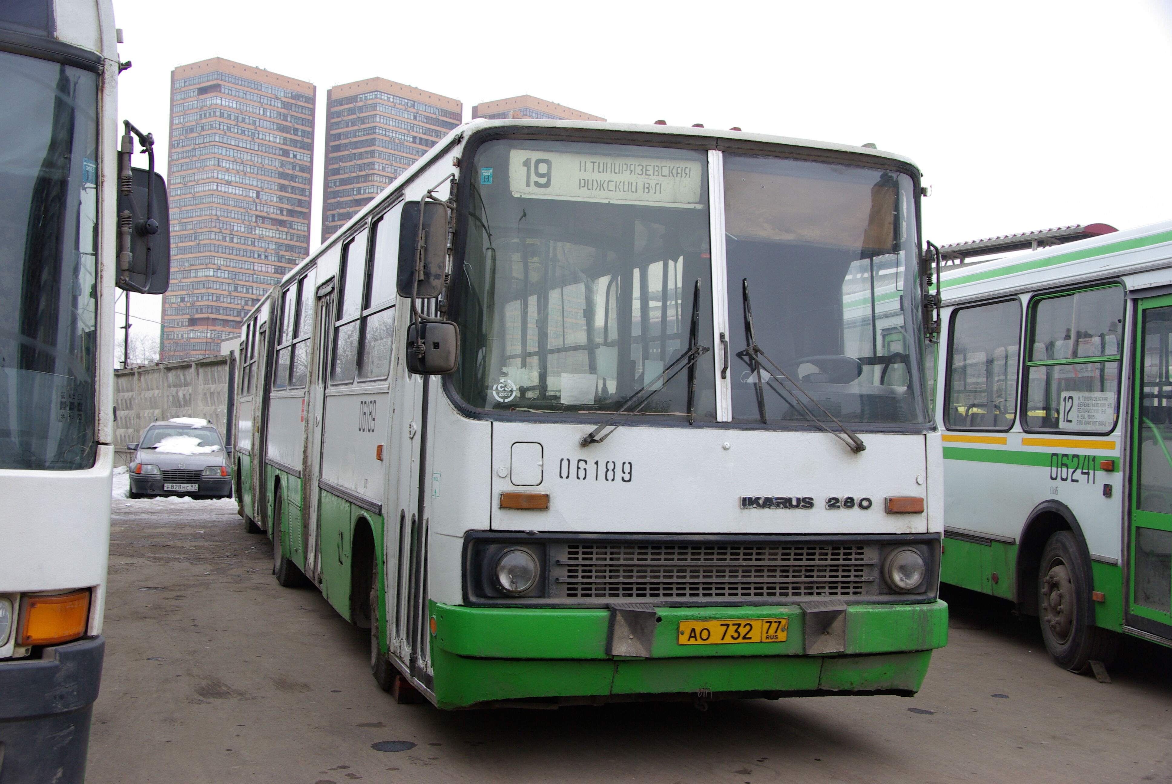 Автобус Ikarus 280 №06189