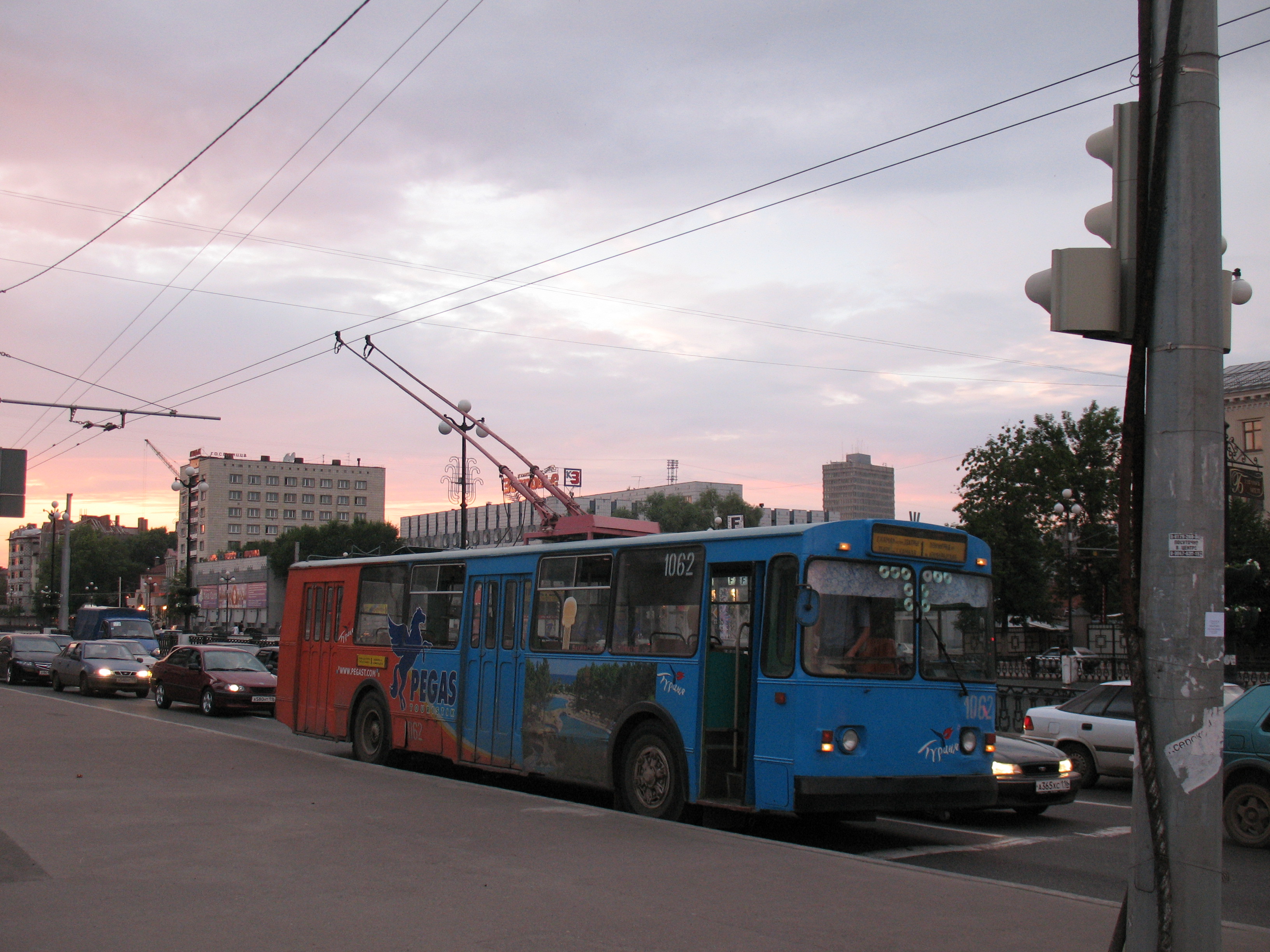 Троллейбус ЗиУ-682Г 1062 маршрут 1