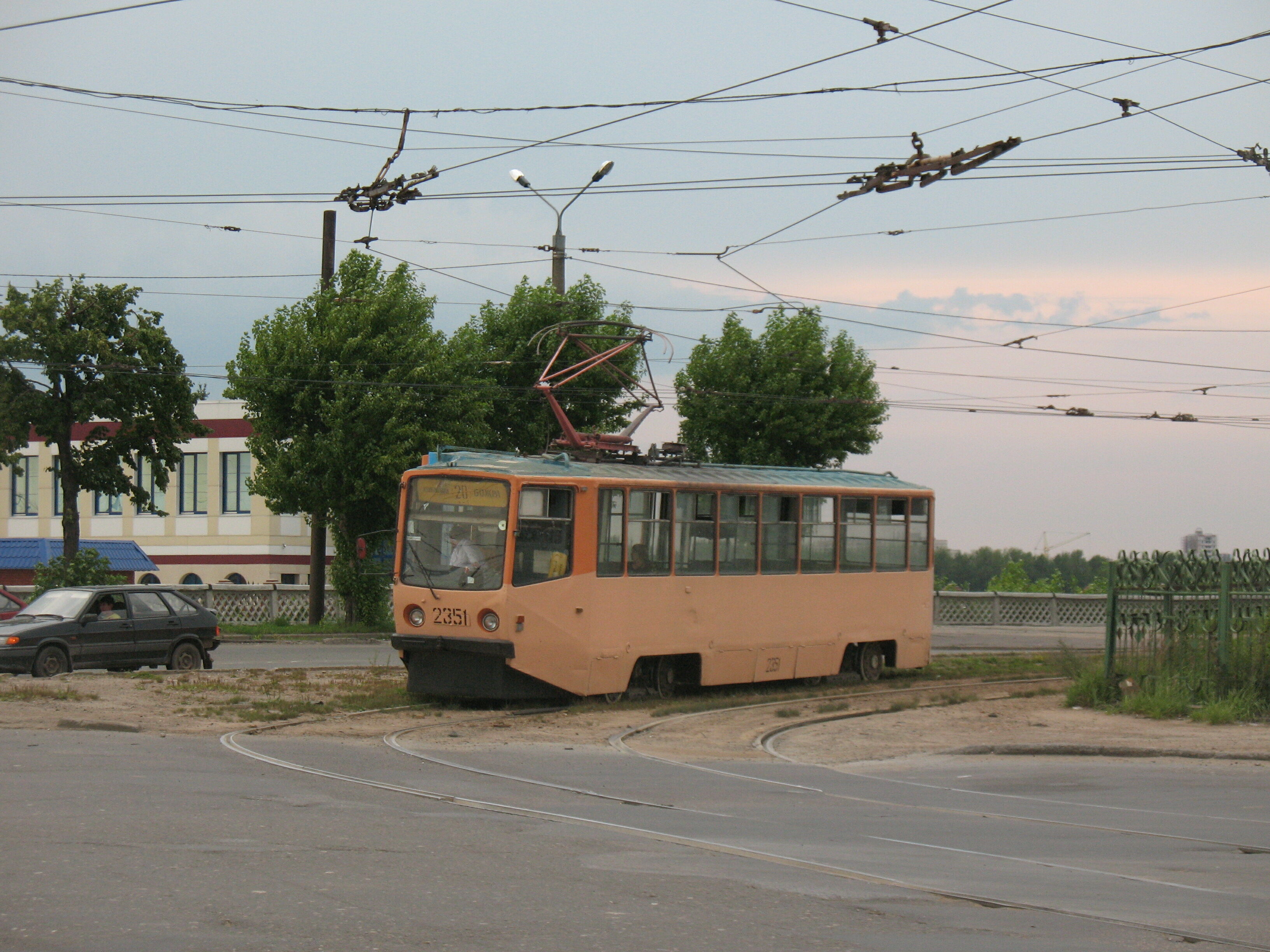 Трамвай 71-608КM 2351, маршрут 20