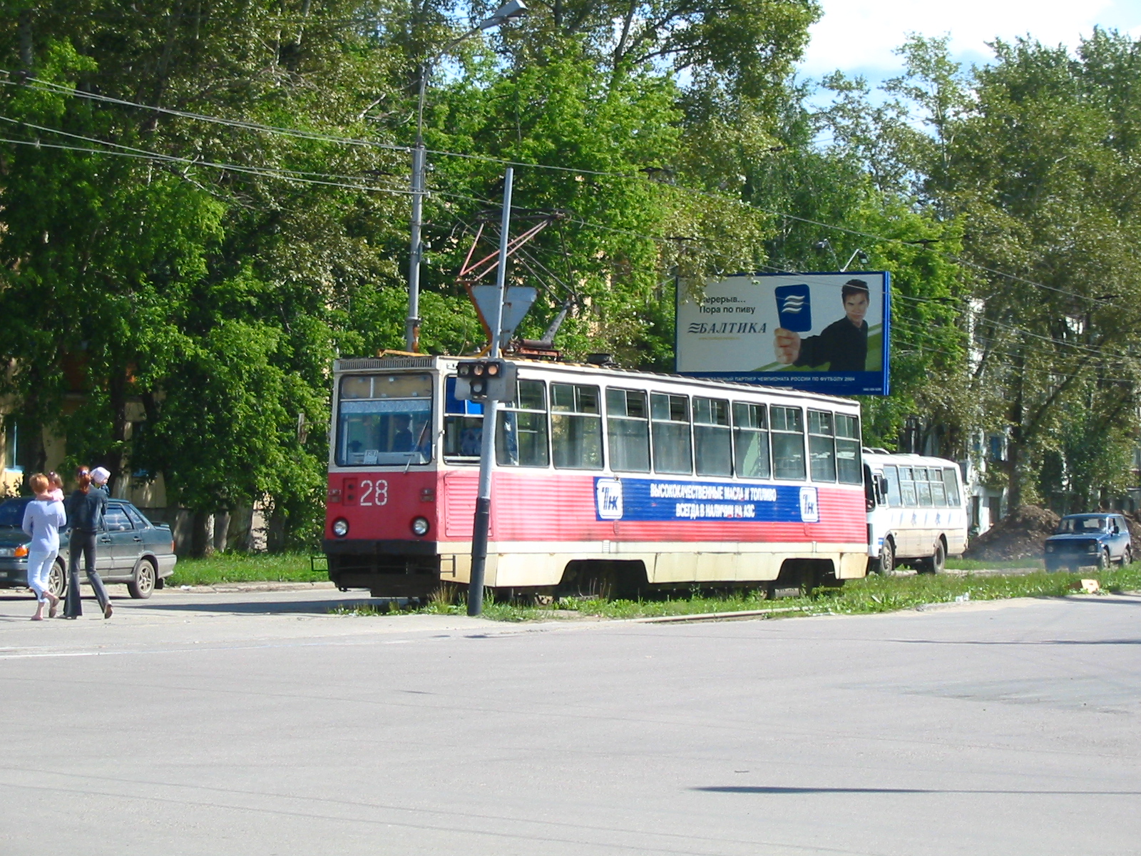 Трамвай 71-605 28