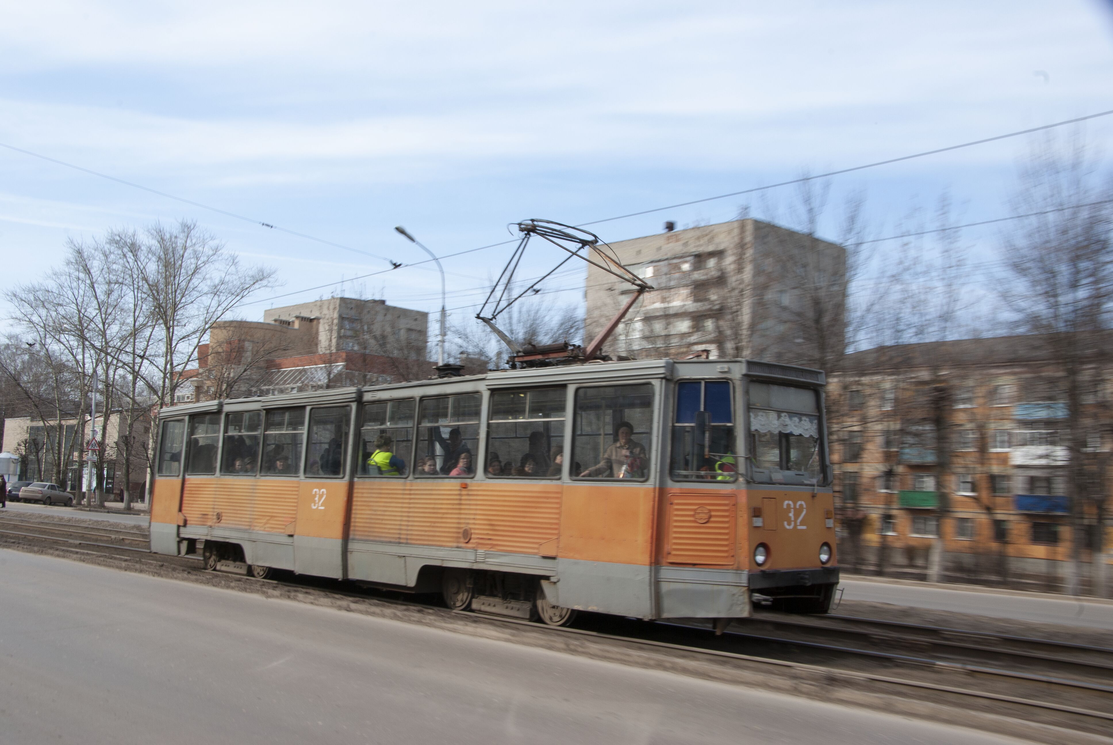 Трамвай 71-605 32
