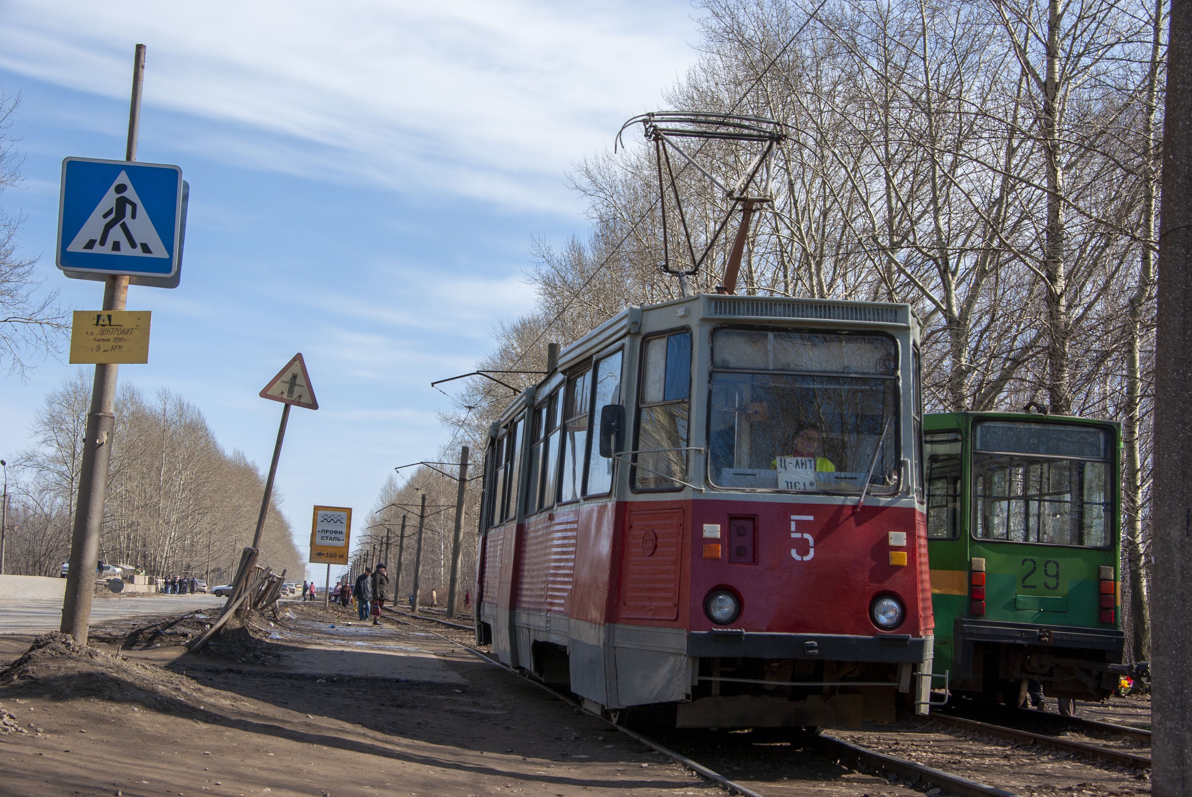 Трамвай 71-605 5