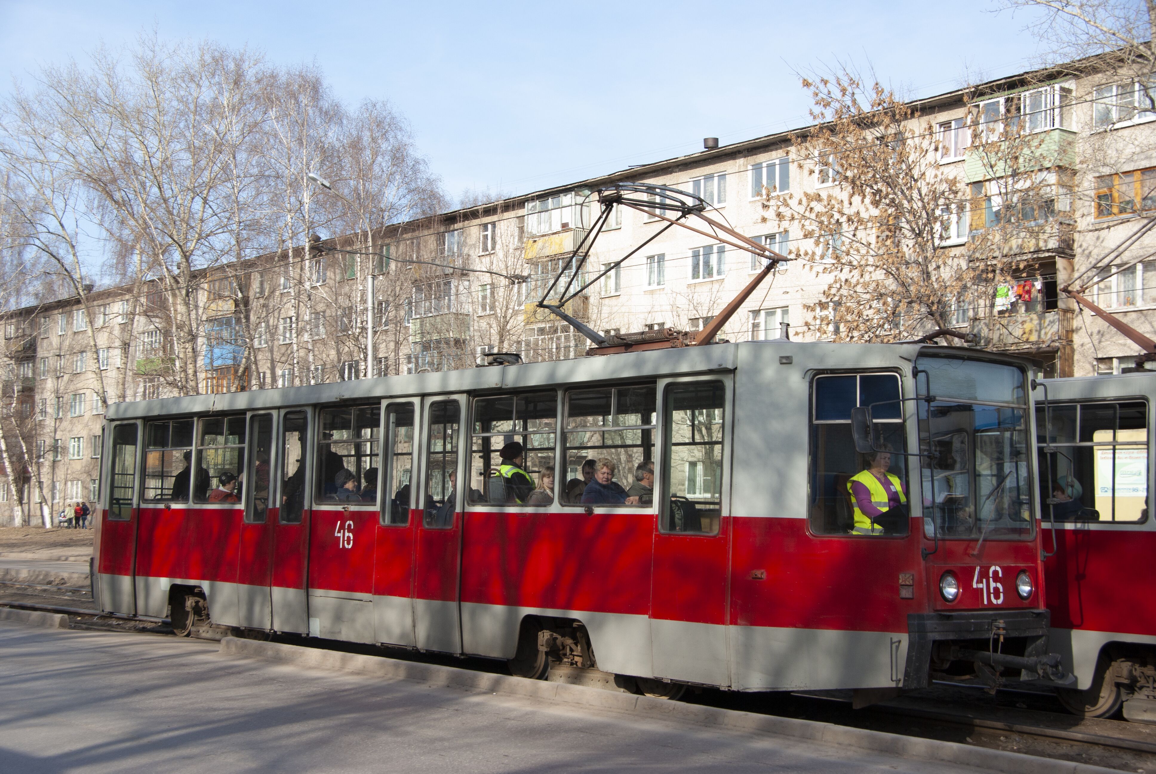 Трамвай 71-608К 46