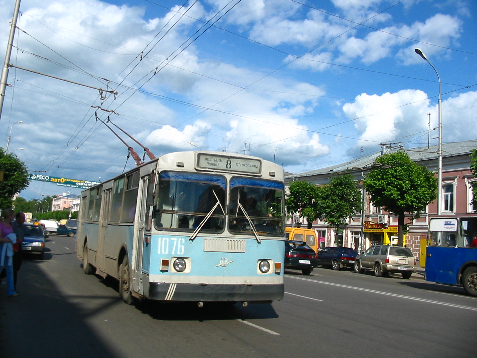Троллейбус ЗиУ-682Г 1076 (1992-2018) маршрут 8 