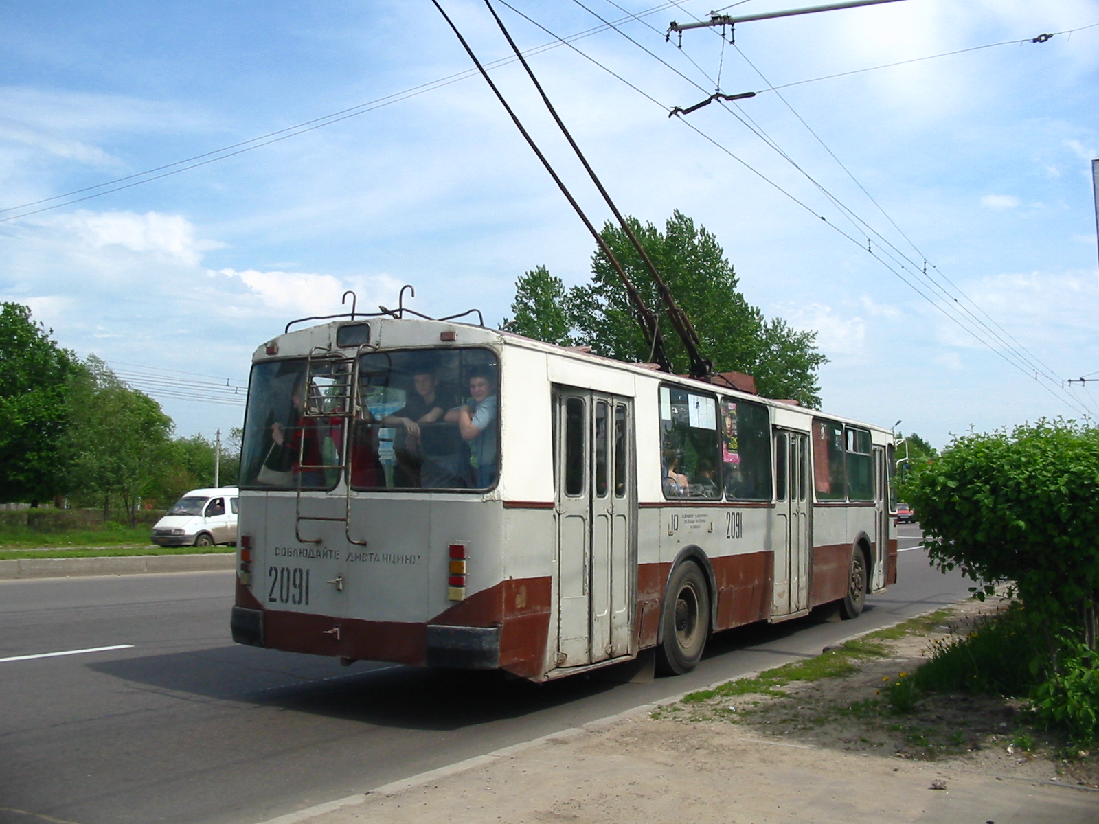 Троллейбус ЗиУ-682Г 2091 (1992-2018) маршрут 10