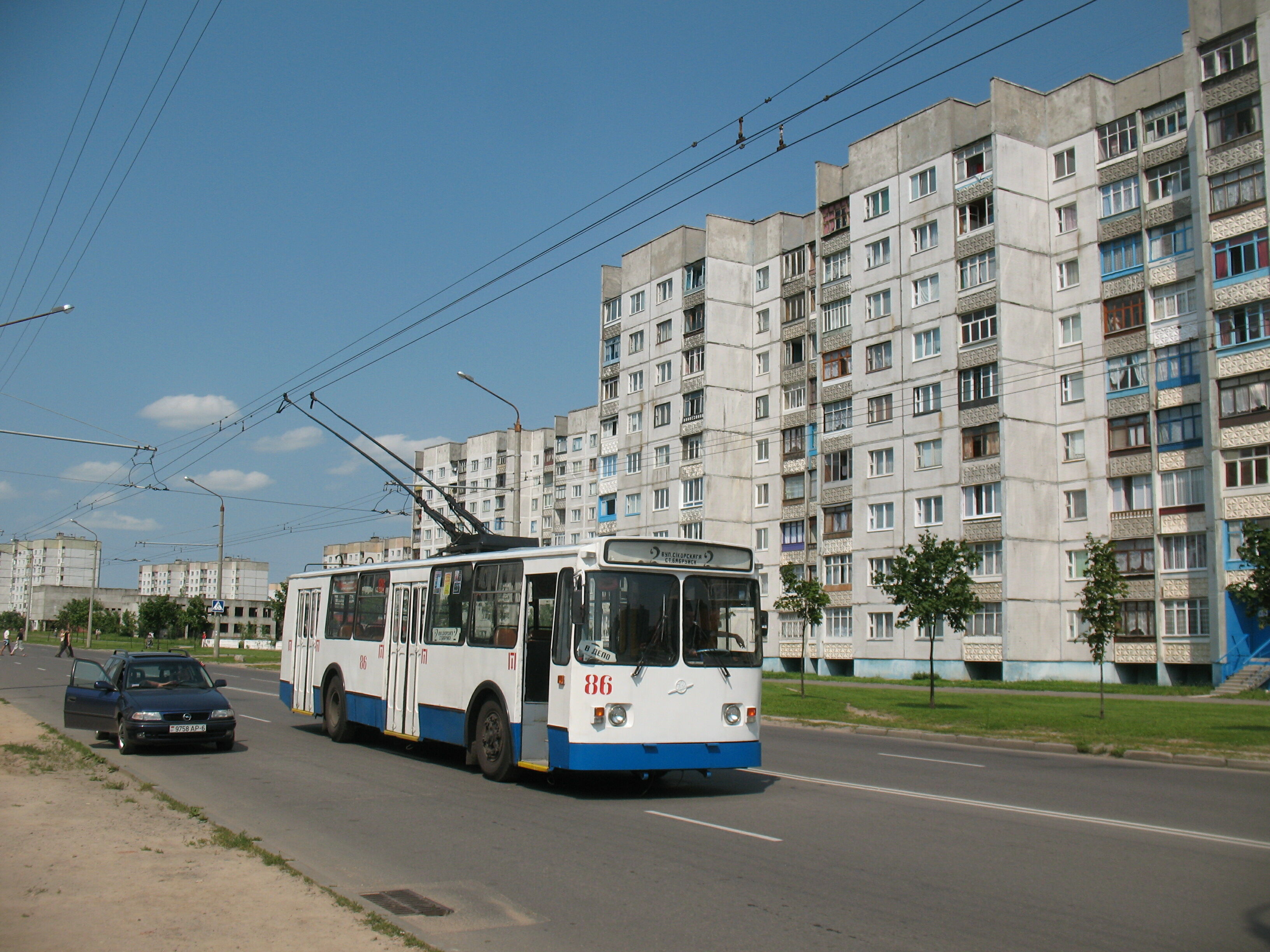 Троллейбус ЗиУ-682Г 86