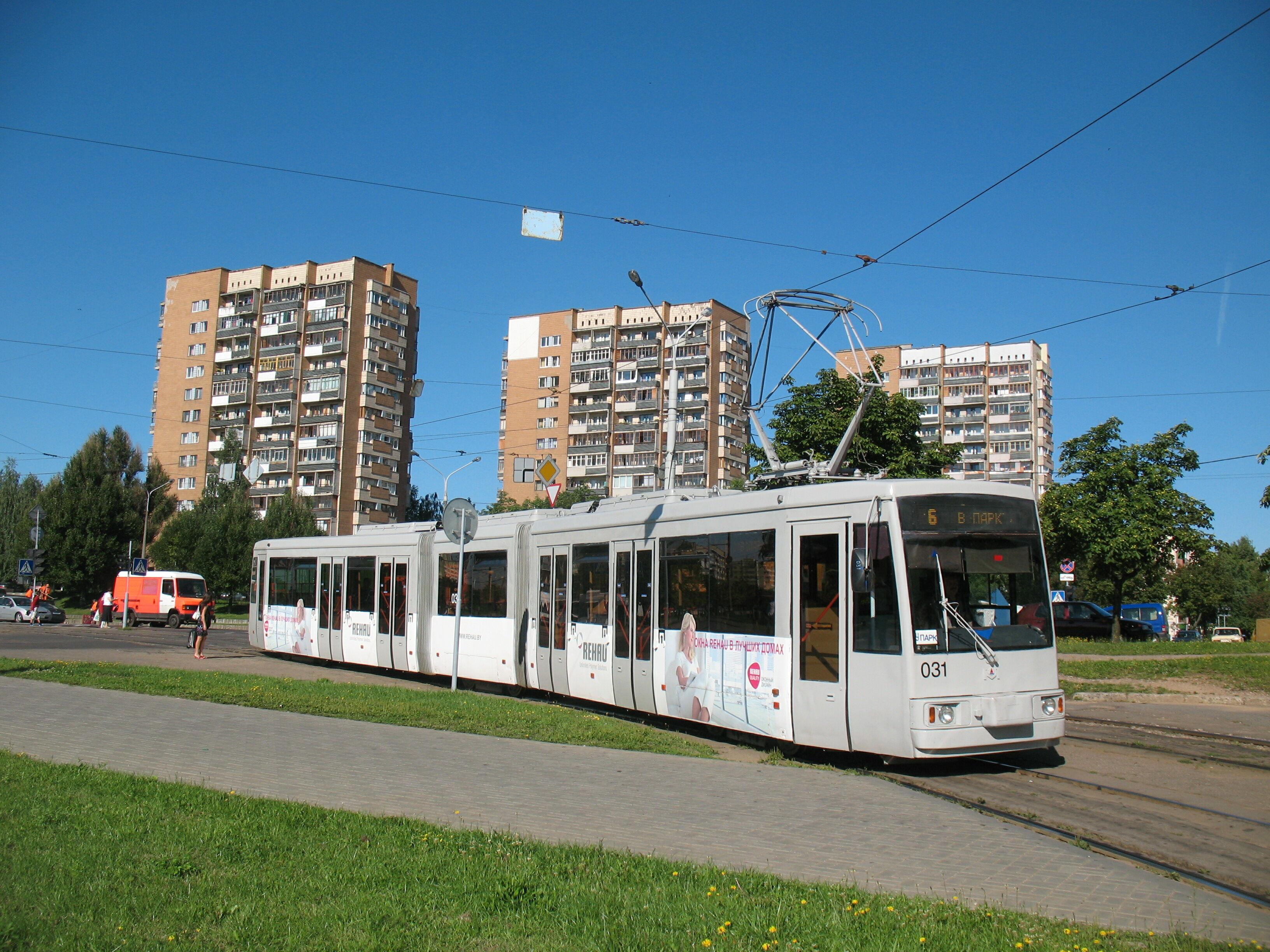 Единственный построеный сочленёный трамвай БКМ-743 №031. ДС Зелёный Луг