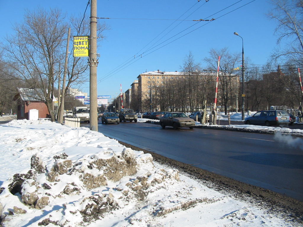 Подъездной путь на улице Берзарина, вид на северо-восток